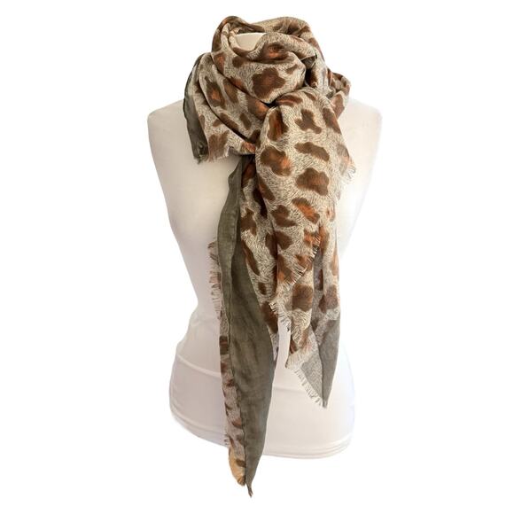 Large Gray Tan Brown Lightweight Animal Cheetah Leopard Print Scarf - Picture 1 of 6